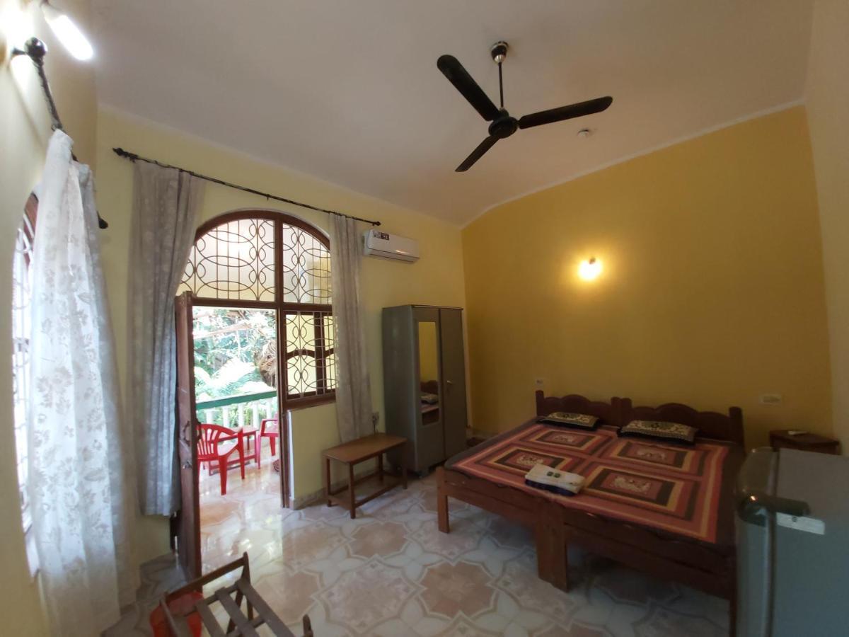 Joaquina'S Guest House Calangute Ngoại thất bức ảnh