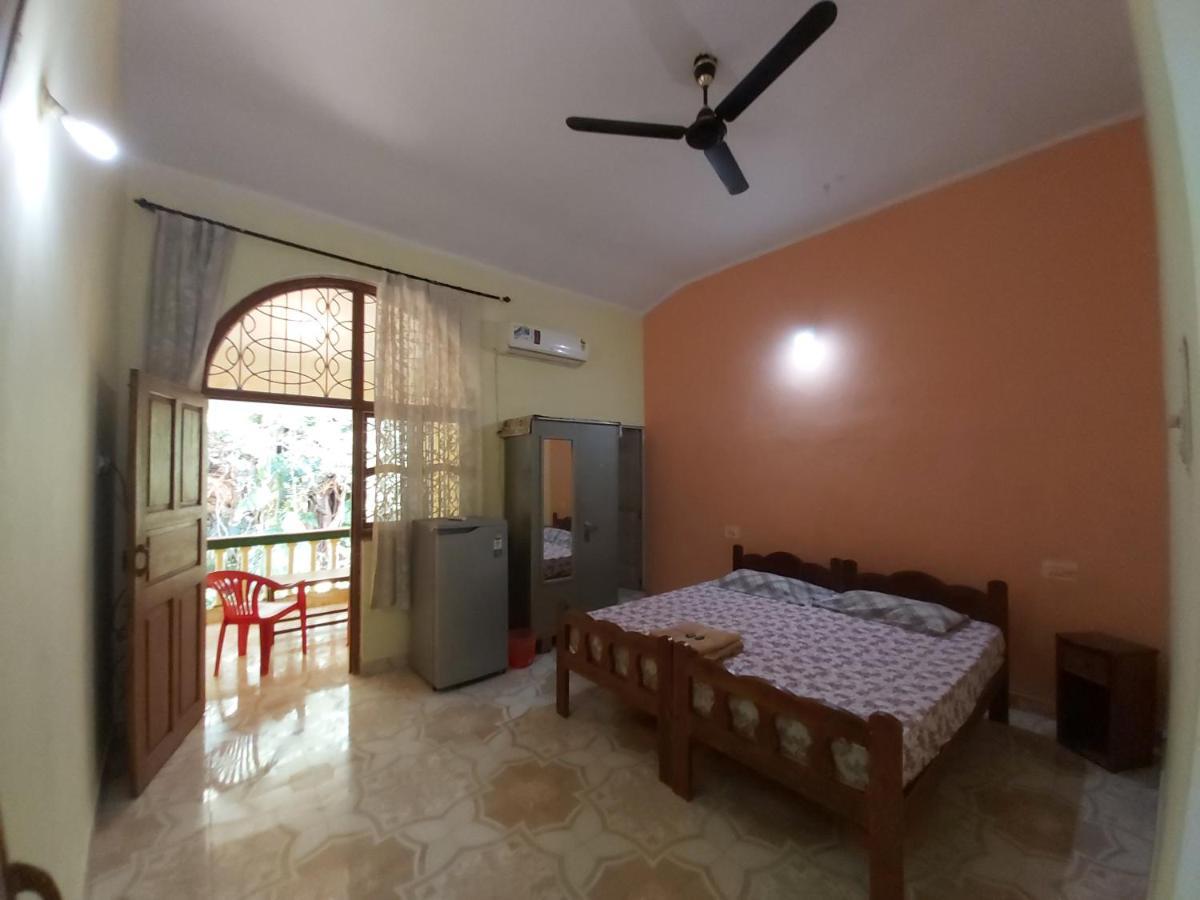Joaquina'S Guest House Calangute Ngoại thất bức ảnh